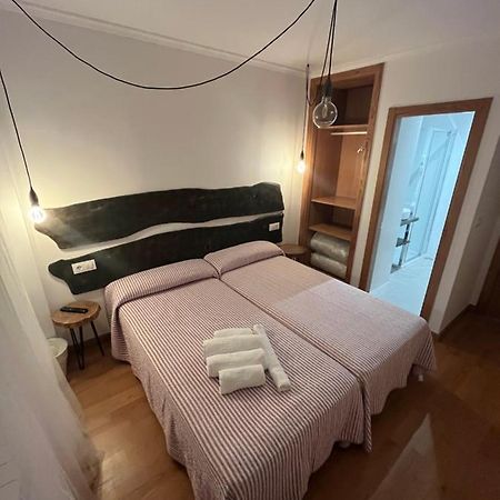 Entrecaminos Hotel О Педрусо Екстериор снимка